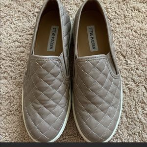 Steve Madden gray slip ons